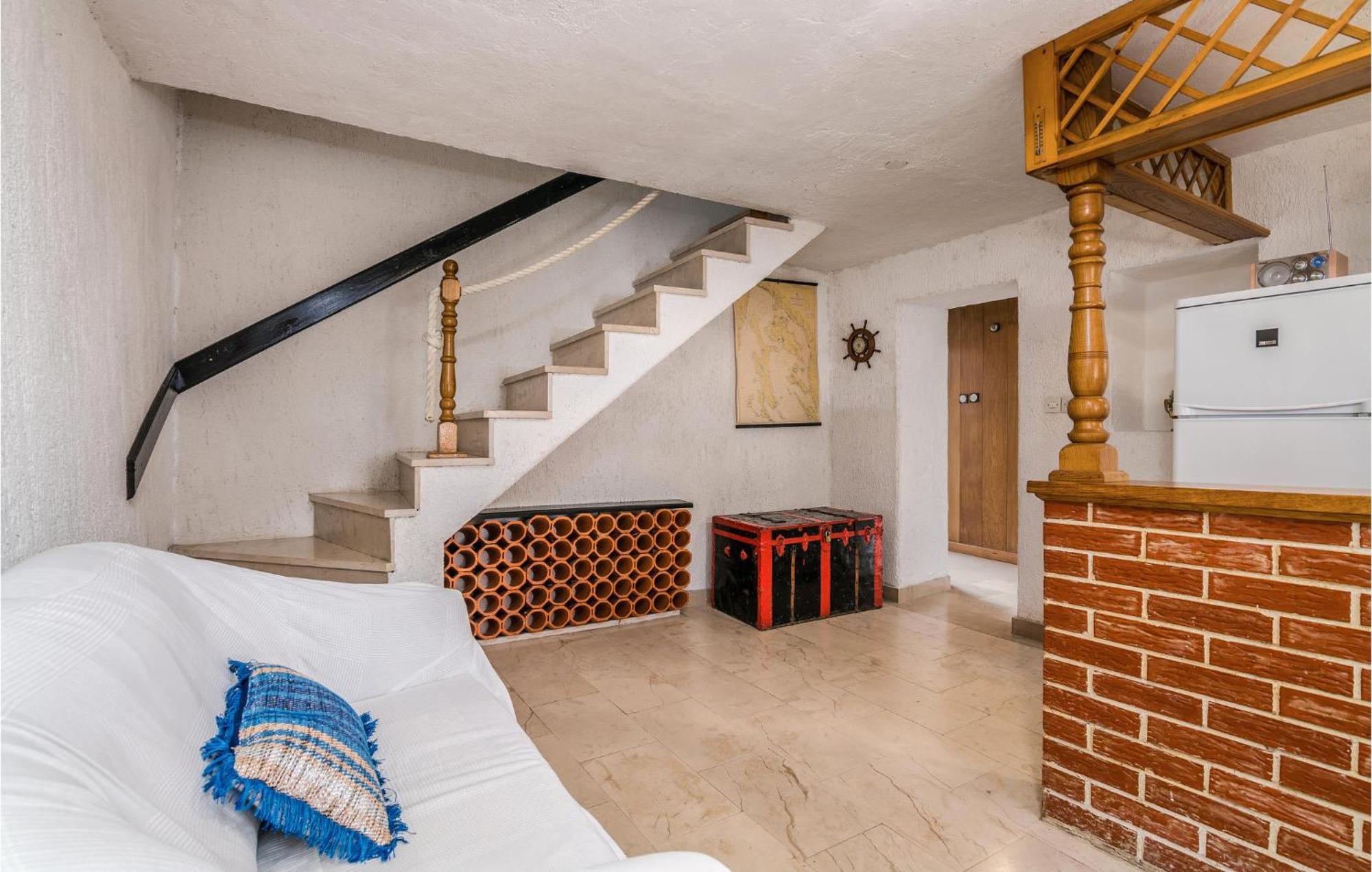2 Bedroom Gorgeous Home In Baska Zewnętrze zdjęcie